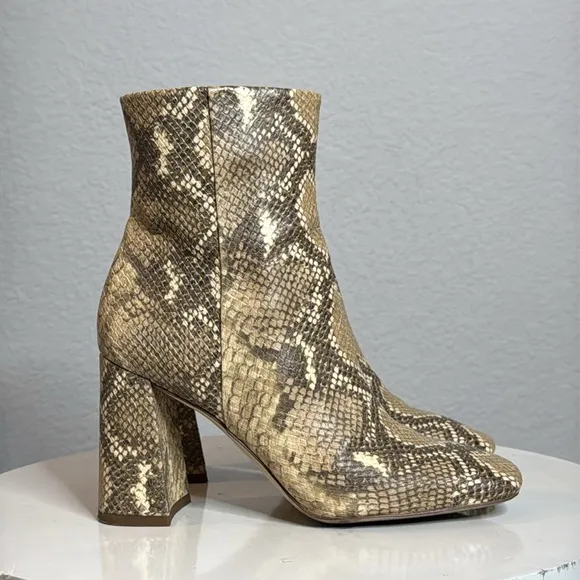 SAM EDELMAN WOMENS CODIE SQUARE TOE SNAKESKIN BLOCK HEELED ANKLE BOOTS
