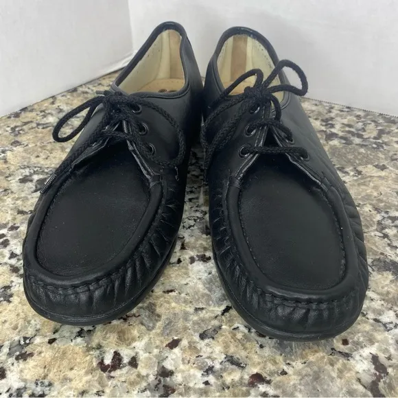 SAS WOMEN'S BLACK SIESTA LACE UP LOAFER 11 M