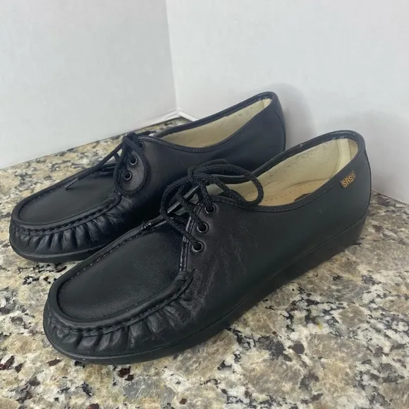 SAS WOMEN'S BLACK SIESTA LACE UP LOAFER 11 M
