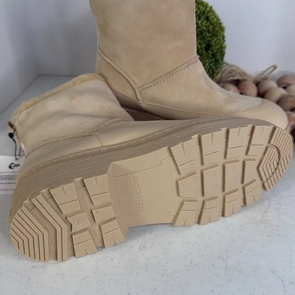SCOTCH &amp; SODA Made In Portugal Beige Suede Cozy Faux Fur Booties Sz 40/7.5