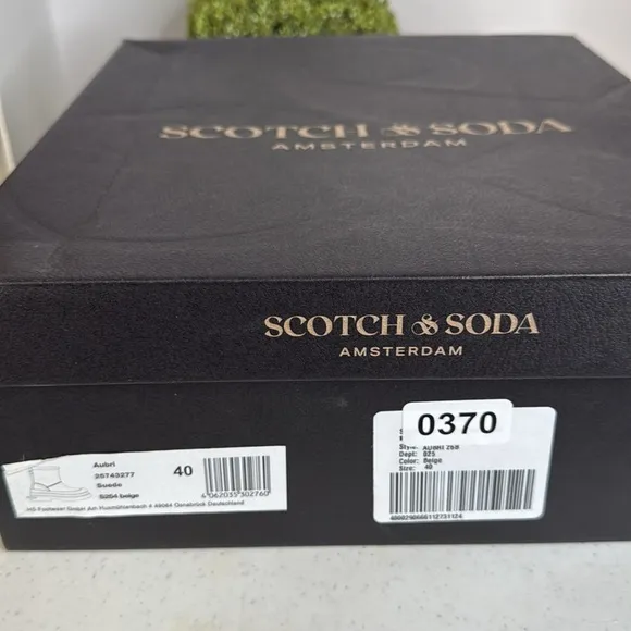 SCOTCH &amp; SODA Made In Portugal Beige Suede Cozy Faux Fur Booties Sz 40/7.5