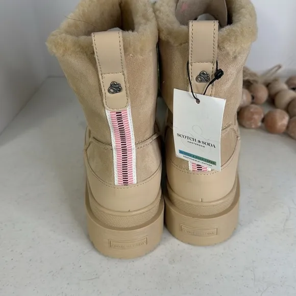 SCOTCH &amp; SODA Made In Portugal Beige Suede Cozy Faux Fur Booties Sz 40/7.5