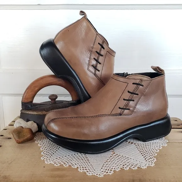 ☆see NEW Listing☆Taupe Dansko Chukka Boots Ankle Clog Bootie Platform 9.5-10