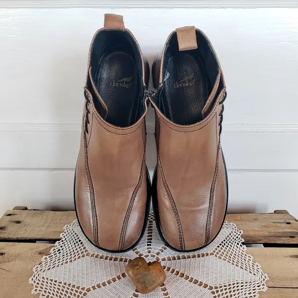 ☆see NEW Listing☆Taupe Dansko Chukka Boots Ankle Clog Bootie Platform 9.5-10