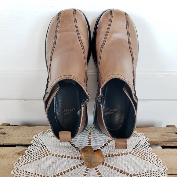 ☆see NEW Listing☆Taupe Dansko Chukka Boots Ankle Clog Bootie Platform 9.5-10