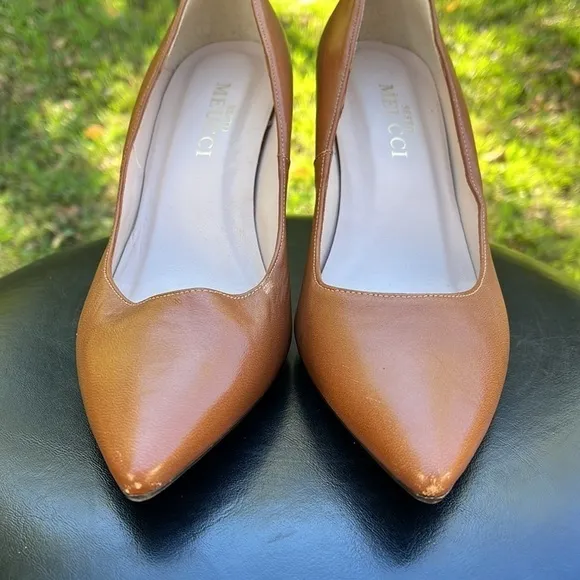 Sesto Meucci Heels Pointy Closed Toes, Brown, size 8 1/2