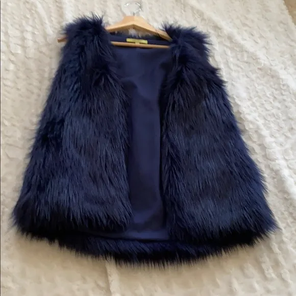 #Shop Style Trend Gianni Bini Trendy Blue Super Soft Faux Vest 🥰 Small