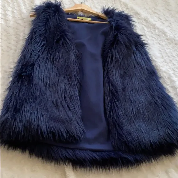 #Shop Style Trend Gianni Bini Trendy Blue Super Soft Faux Vest 🥰 Small