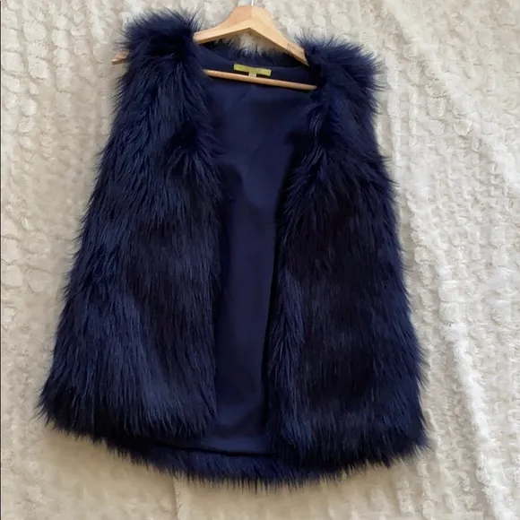 #Shop Style Trend Gianni Bini Trendy Blue Super Soft Faux Vest 🥰 Small