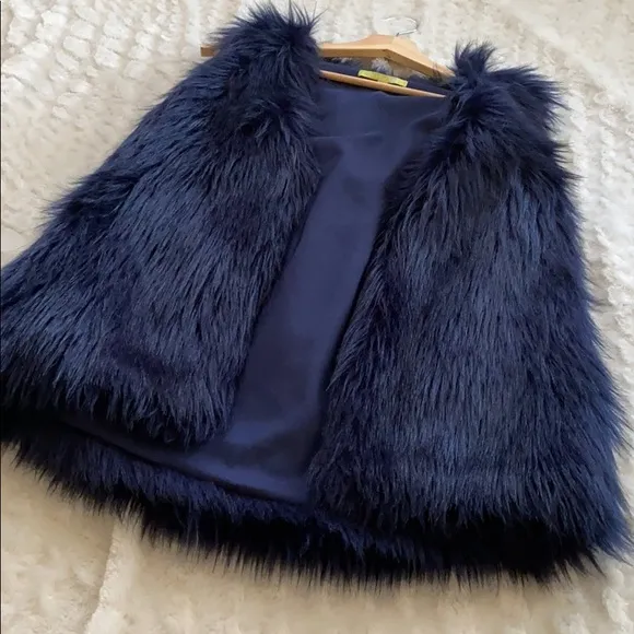 #Shop Style Trend Gianni Bini Trendy Blue Super Soft Faux Vest 🥰 Small