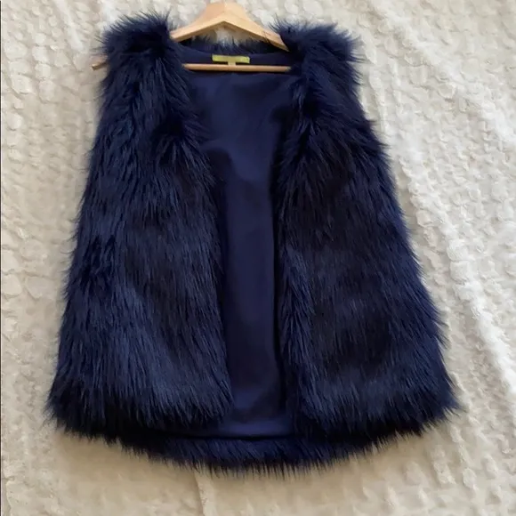 #Shop Style Trend Gianni Bini Trendy Blue Super Soft Faux Vest 🥰 Small