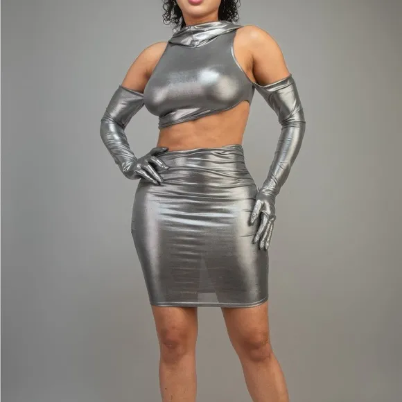 Short Dress With Gloves &amp; Hoodie