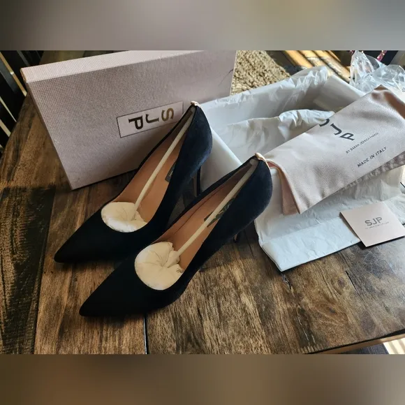 SJP Sarah Jessica Parker Fawn Black Suede High Heels