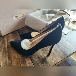 SJP Sarah Jessica Parker Fawn Black Suede High Heels