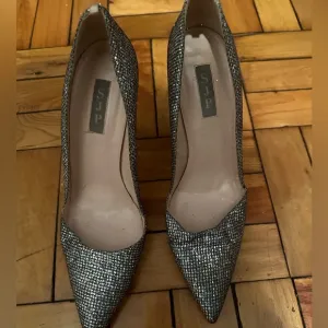 SJP Sparkly Heels Size 40