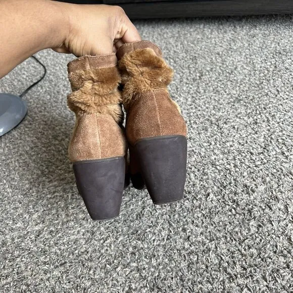 Skechers Disco Bunny Ankle Boots Suede Faux Fur Trim Slouchy Brown 9 Heeled