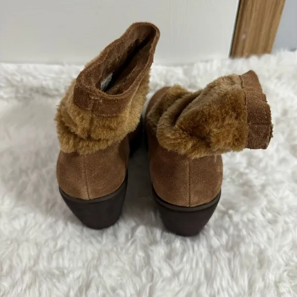 Skechers Faux Suede Fur Ankle Boots Size 6