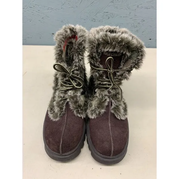 Skechers Women's Faux Fur Lined Winter Boots Size 7.5 Green Suede SN 46083