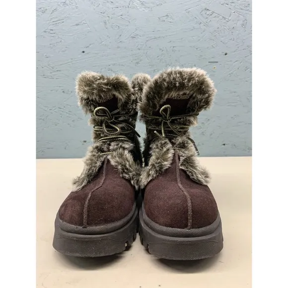 Skechers Women's Faux Fur Lined Winter Boots Size 7.5 Green Suede SN 46083