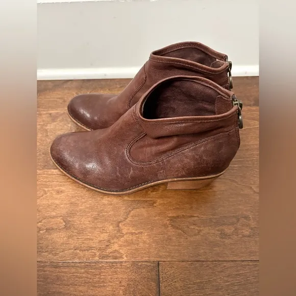 Sofft Aisley Cocoa Brown Soft Italian Leather Ankle Boots Size 7