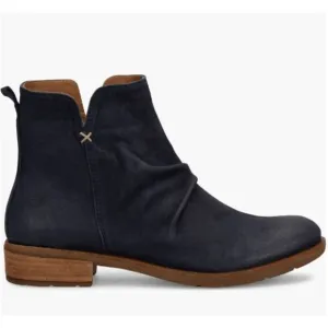 Sofft NEW size 8 navy blue Beckie ruched boots/  booties