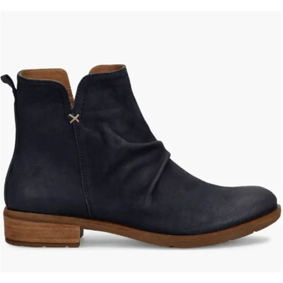 Sofft NEW size 8 navy blue Beckie ruched boots/  booties