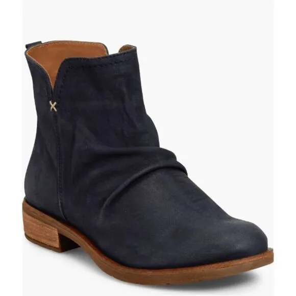 Sofft NEW size 8 navy blue Beckie ruched boots/  booties