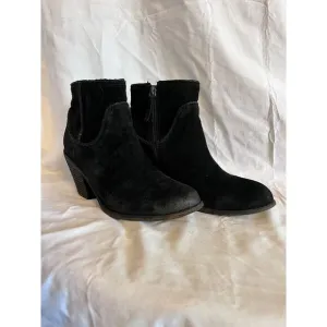 Sofft Womens‎ Taylie Black Suede Ankle Boot Bootie Braid Accent Side Zip Size 9