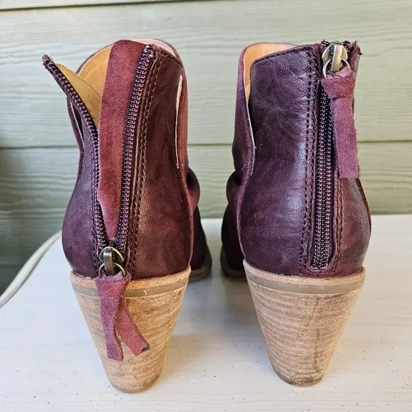 Sofft Women’s Teyton Mosto Red Cordovan Ruched Stacked Heel Ankle Boots Size 8.5