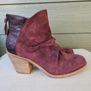 Sofft Women’s Teyton Mosto Red Cordovan Ruched Stacked Heel Ankle Boots Size 8.5