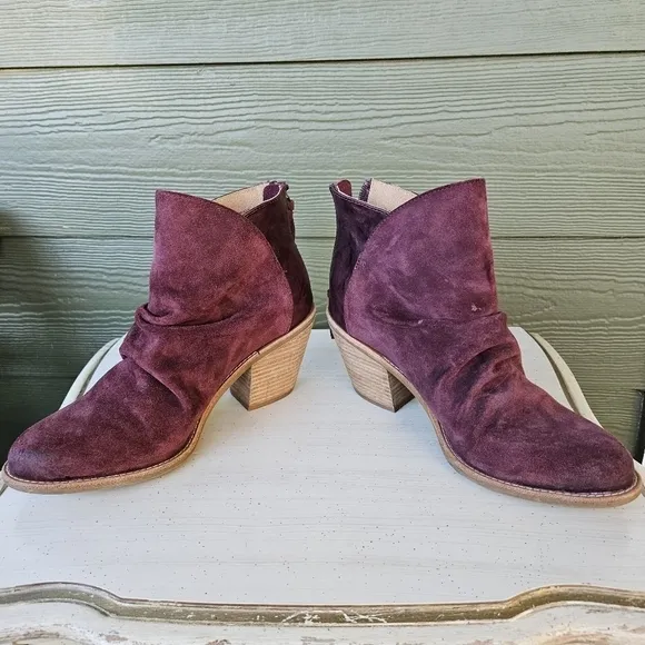 Sofft Women’s Teyton Mosto Red Cordovan Ruched Stacked Heel Ankle Boots Size 8.5