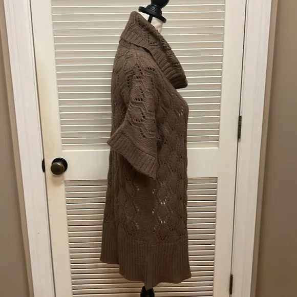 Soft Surroundings Sweater in Brown, Size Medium, EUC