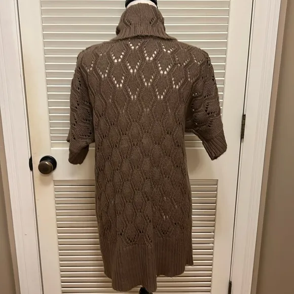 Soft Surroundings Sweater in Brown, Size Medium, EUC