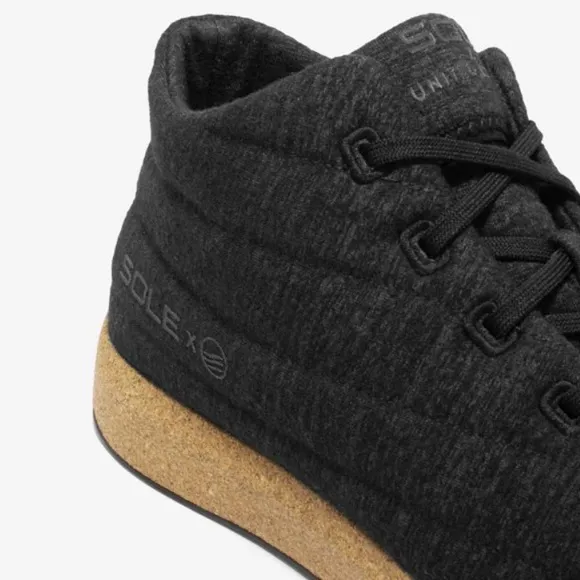 SOLE &amp; UBB Jasper Chukka Ankle Boots in Black