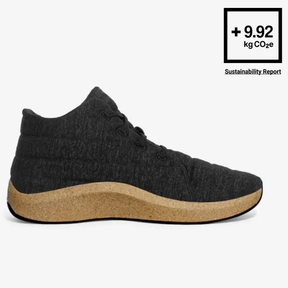 SOLE &amp; UBB Jasper Chukka Ankle Boots in Black