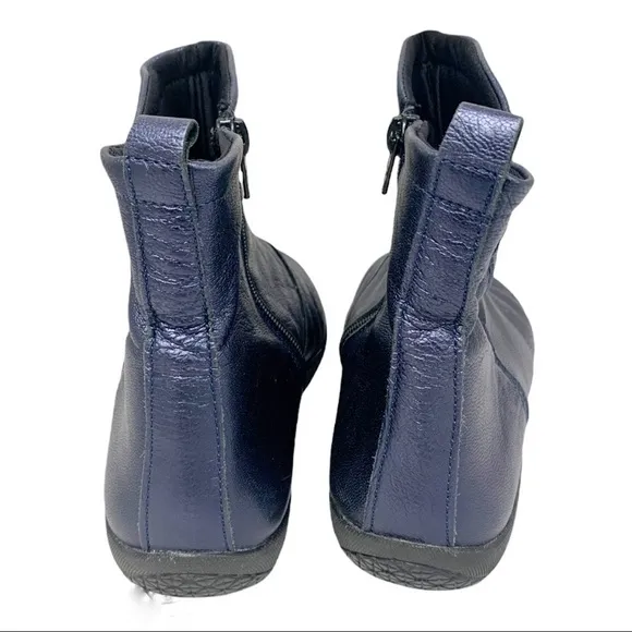 SOLE TERRA Lark 2 Ankle Boots Metallic Blue Inside Zip Slouchy Look Portugal