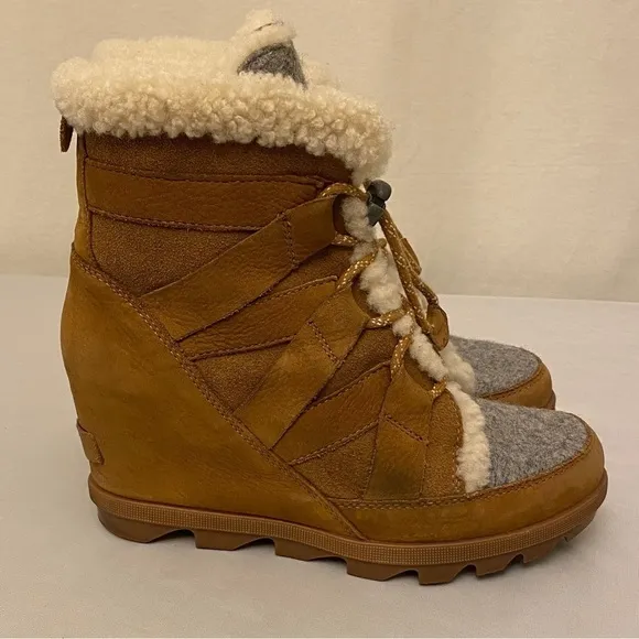 Sorel 8 Joan Of Arctic Wedge II Cozy Ankle Boots Brown Camel Color Suede