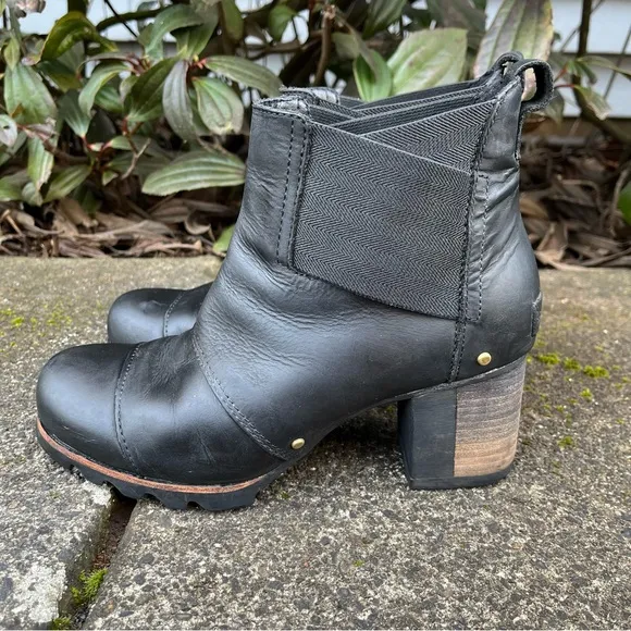 Sorel Addington Chelsea Boots Black Size 7.5