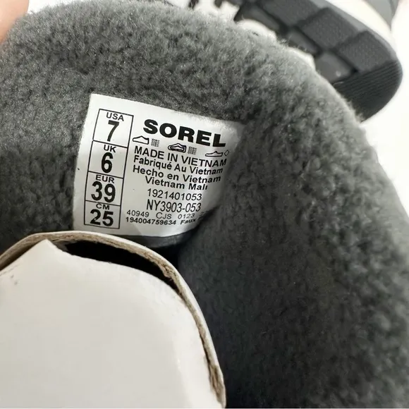 Sorel Big Kids' Whitney II Short Lace Waterproof Boots - Gray