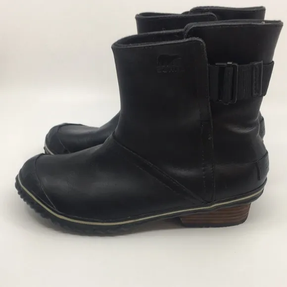 Sorel Black Waterproof Leather Short Slimboot Pull On Boots women’s size 8.5 M