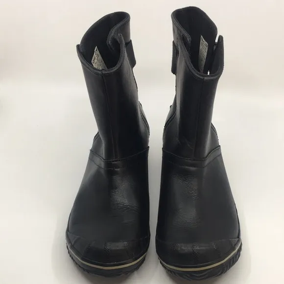 Sorel Black Waterproof Leather Short Slimboot Pull On Boots women’s size 8.5 M