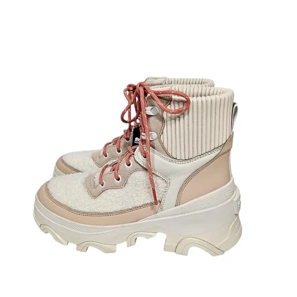 Sorel Brex Cozy Lace Water-proof Boots in Nova Sand and Sea Salt 7.5