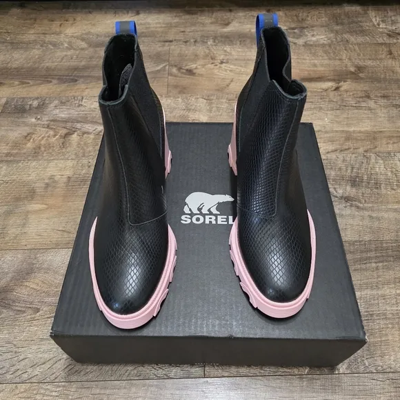 Sorel brex platform waterproof boots women's size 10