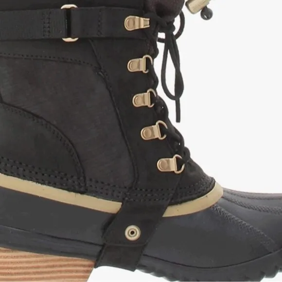 Sorel Conquest Carly Short Boots-Various sizes