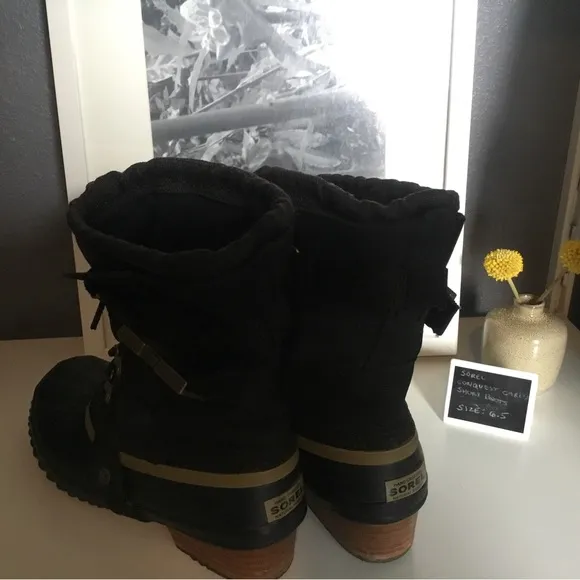 Sorel Conquest Carly Short Boots-Various sizes