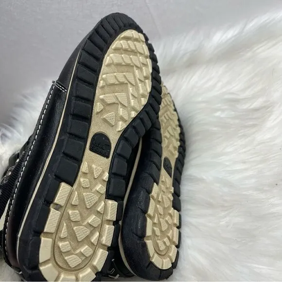 Sorel Cozy Joan X Celebration Lace Up Winter Boots 7