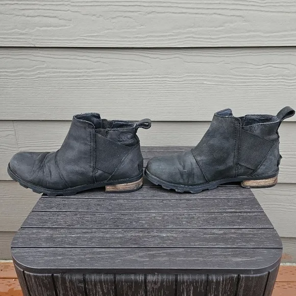 Sorel Emelie Chelsea Short Boots Waterproof Leather Black NL2671-010 Wmns Size 7