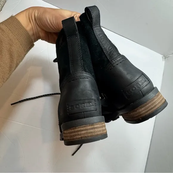 Sorel Emelie Short Lace Womens Combat Boot Size 8 Black Suede Leather Zip Up