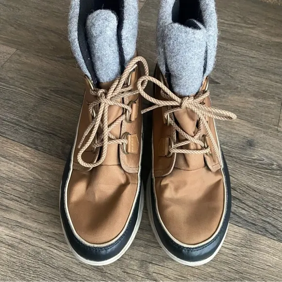 SOREL Explorer Carnival Elk Tan Boots! Women’s size 12