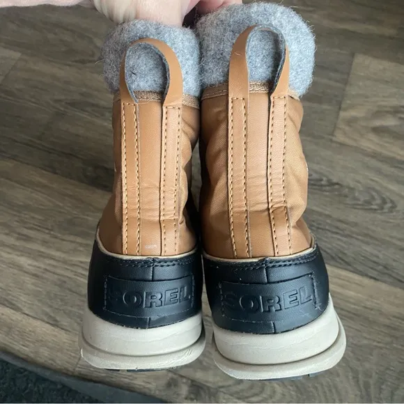 SOREL Explorer Carnival Elk Tan Boots! Women’s size 12